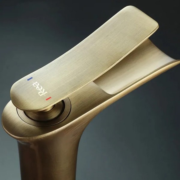 Змішувач для раковини REA LAGUNA ANTIQUE BRUSHED GOLD високий