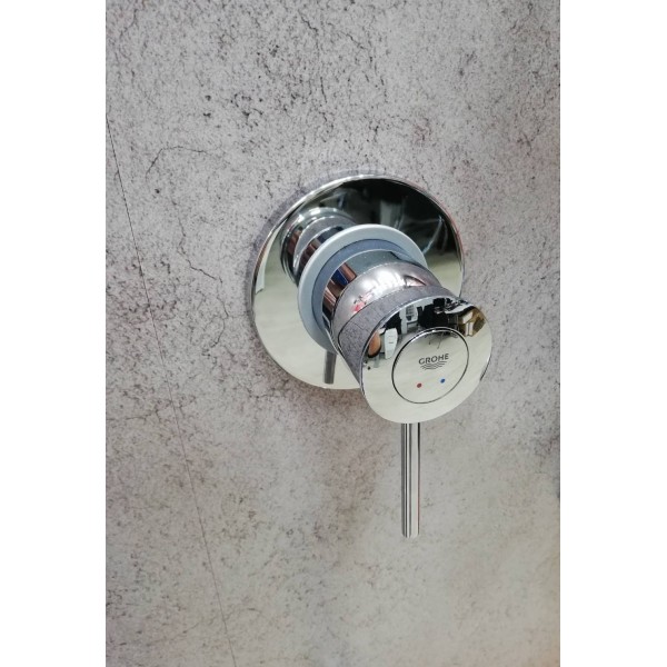 Смеситель для душа скрытого монтажа Grohe BauClassic 29048000