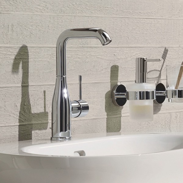 Змішувач для раковини поворотний одноважільний Grohe Essence 32628001
