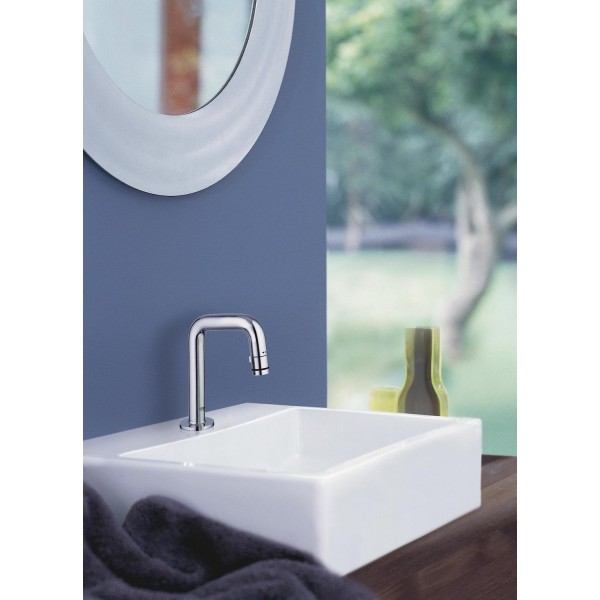 Кран на воду для умивальника GROHE Universal 20202000 Кран на воду для умивальника GROHE Universal 20202000