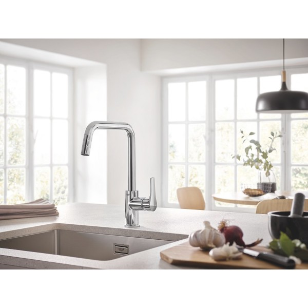 Змішувач для кухні поворотний хром Grohe Eurosmart New 30567000