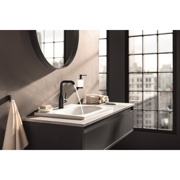 Смеситель для умывальника L-size Grohe Essence 24177KF1 черный Смеситель для умывальника L-size Grohe Essence 24177KF1 черный