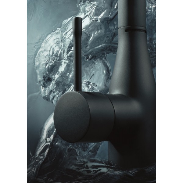 Смеситель для умывальника L-size Grohe Essence 24177KF1 черный Смеситель для умывальника L-size Grohe Essence 24177KF1 черный