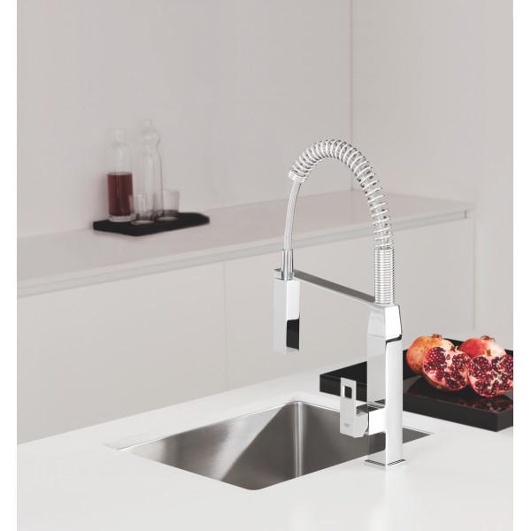 Змішувач для кухні з гнучким виливом Grohe Eurocube 31395000